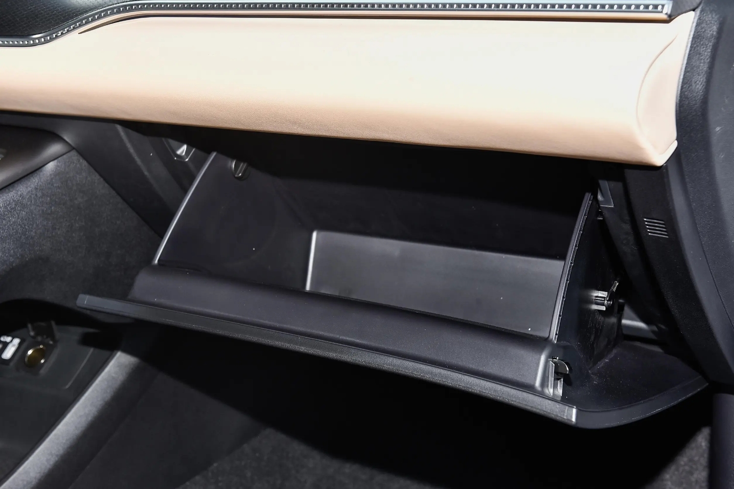 بي-واي-دي-سونج-برو-المربع-نت-8