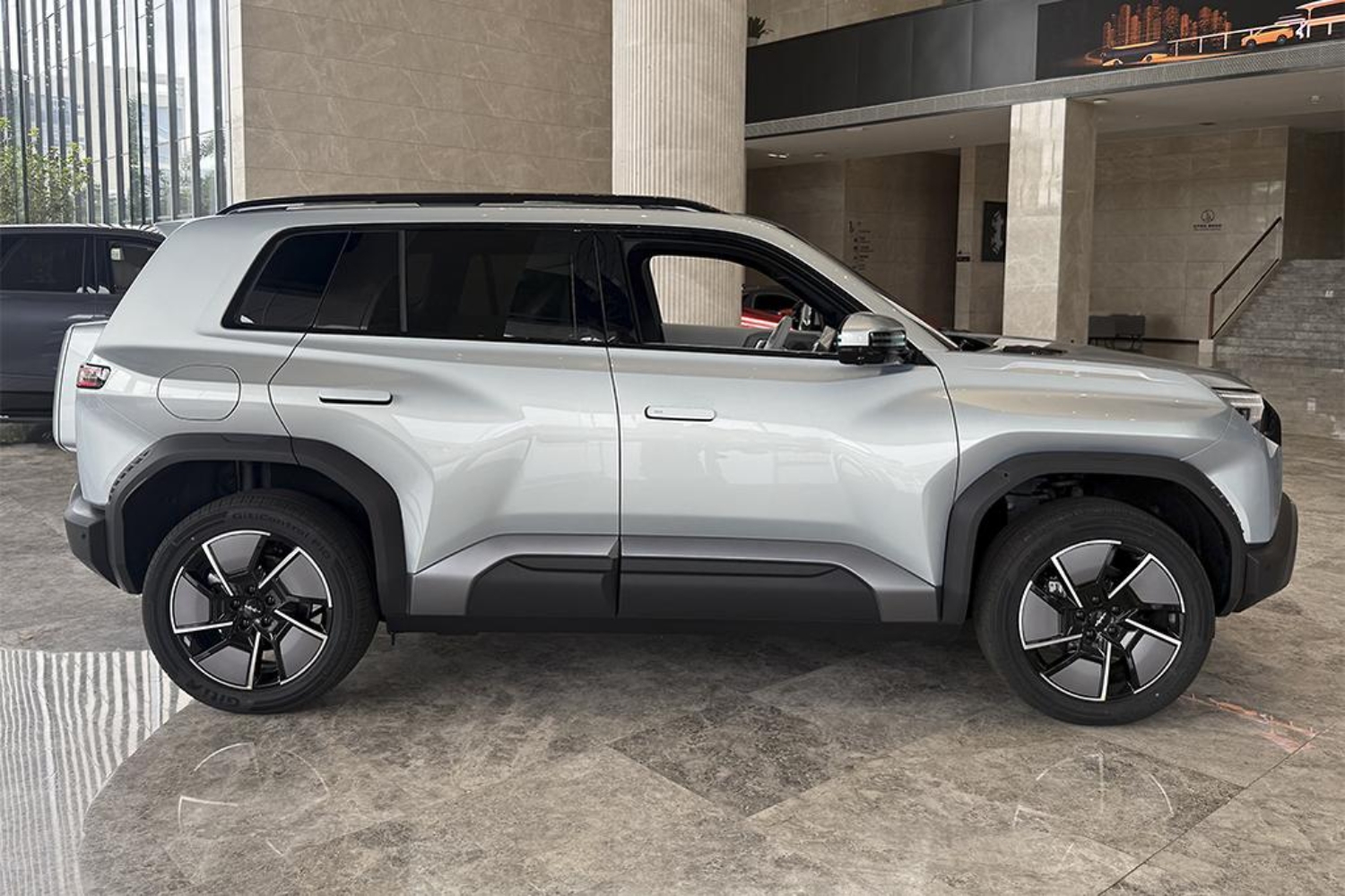 بي-واي-دي-ليوبارد-3-المربع-نت-13