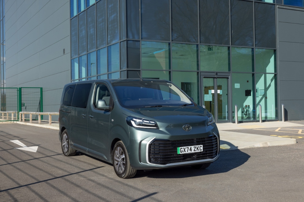 تويوتا برو ايس فيرسو 2025 1