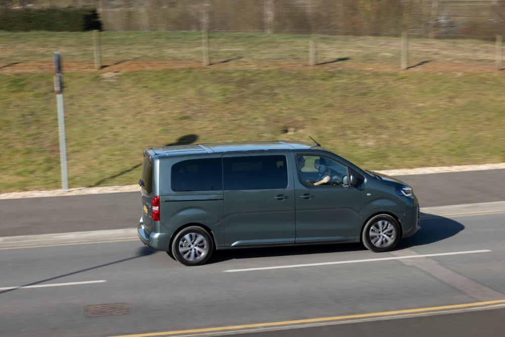 تويوتا برو ايس فيرسو 2025 20