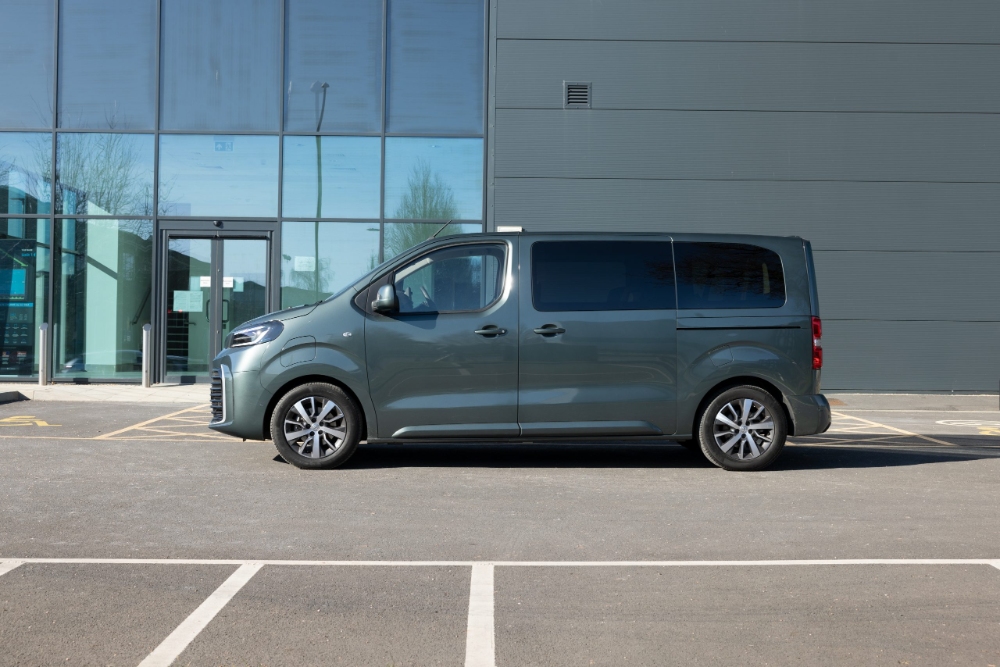 تويوتا برو ايس فيرسو 2025 3