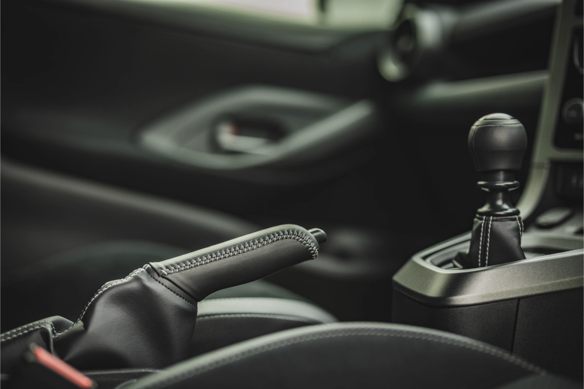 تويوتا-يارس-gr-المربع-نت-11