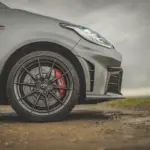 تويوتا-يارس-gr-المربع-نت-16