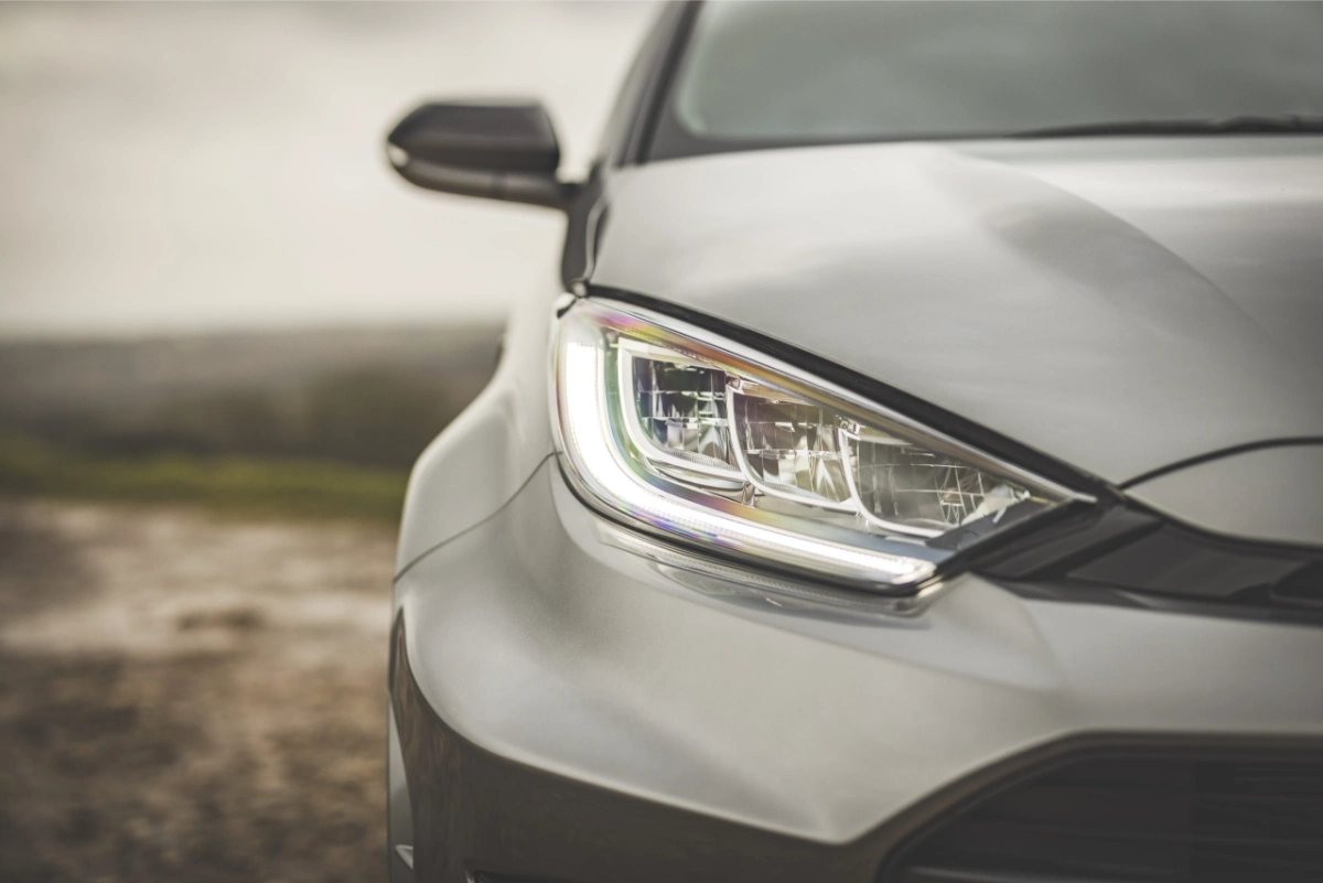 تويوتا-يارس-gr-المربع-نت-17