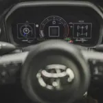 تويوتا-يارس-gr-المربع-نت-21