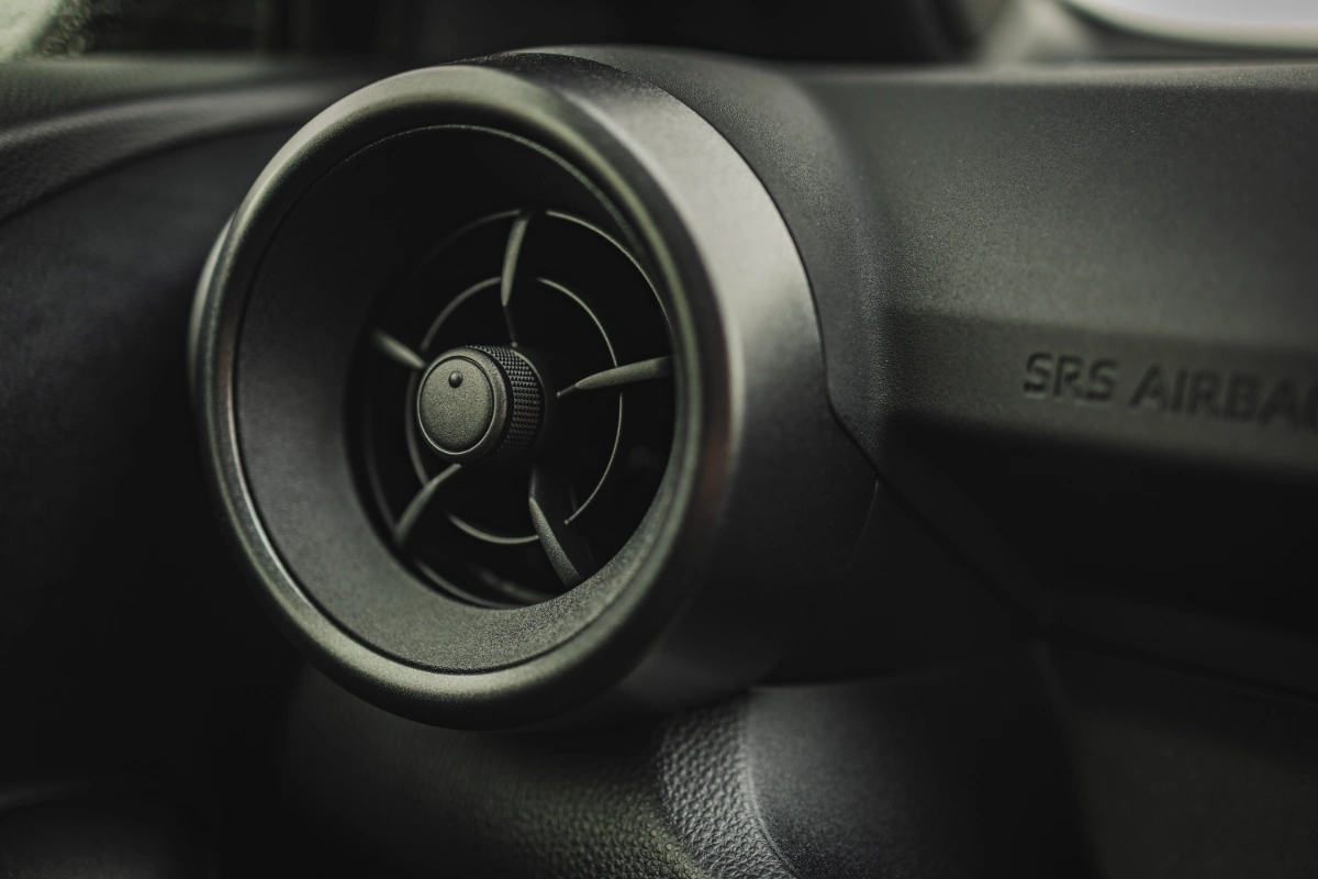 تويوتا-يارس-gr-المربع-نت-27