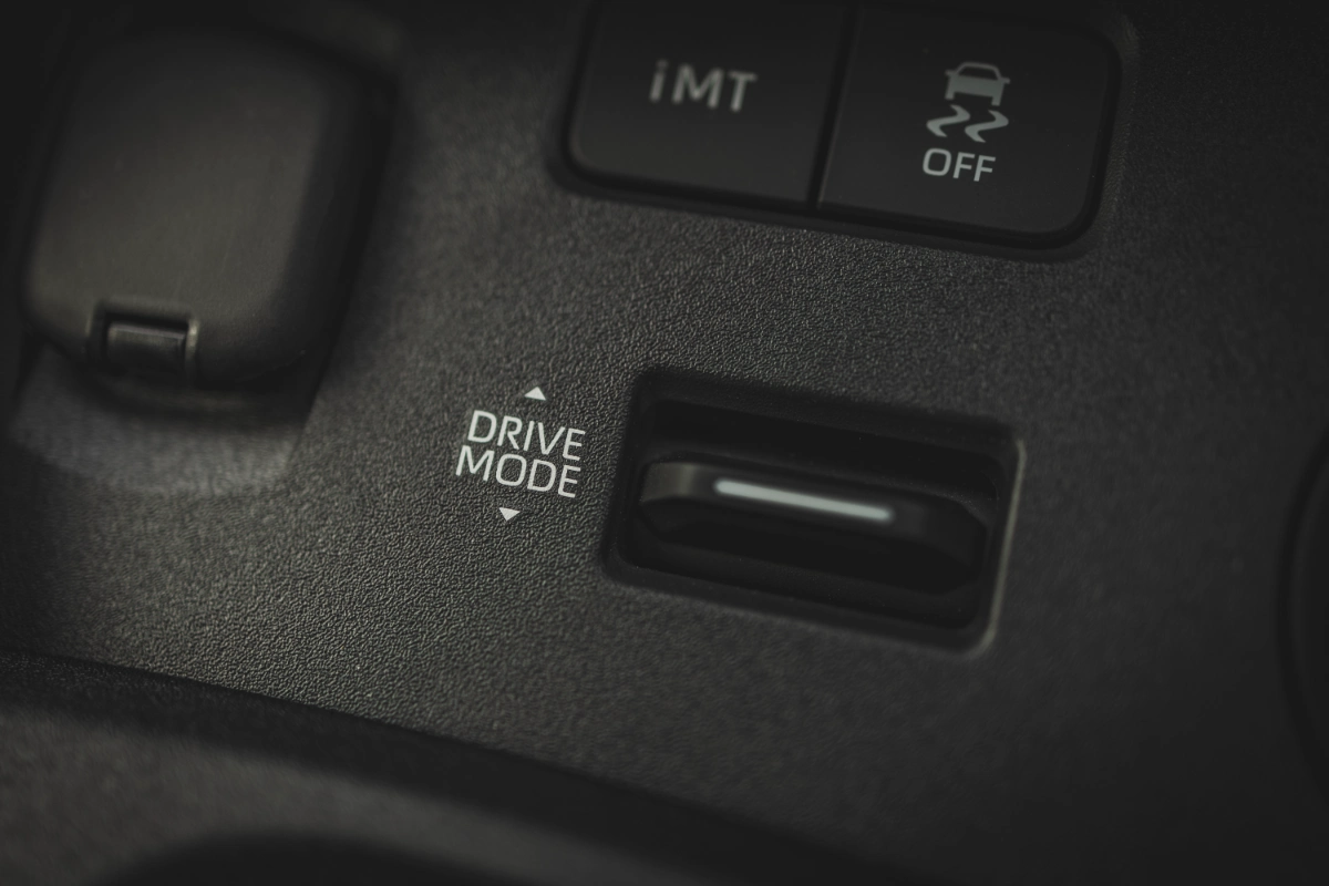 تويوتا-يارس-gr-المربع-نت-28