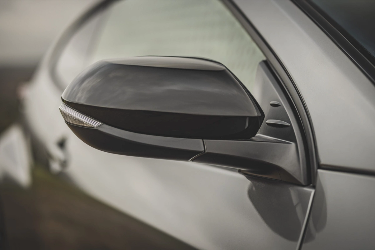 تويوتا-يارس-gr-المربع-نت-43