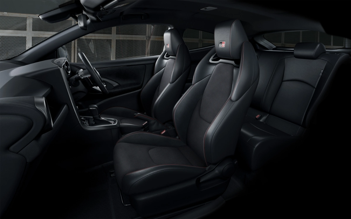 تويوتا-يارس-gr-المربع-نت-6