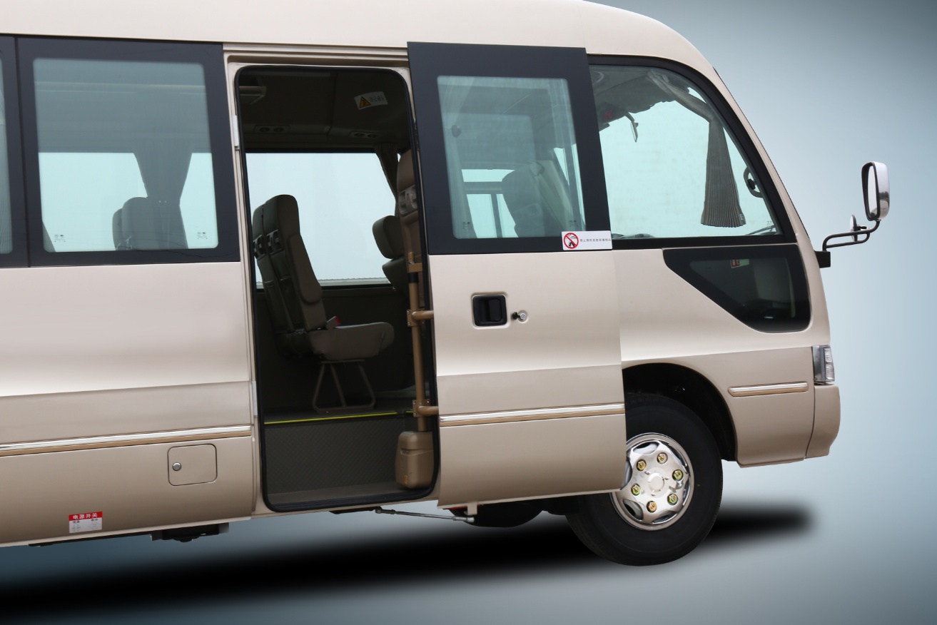 اكتشف مواصفات وأسعار جيه ام سي كوستار 2026 في السعودية جيه ام سي كوستار 2026 2