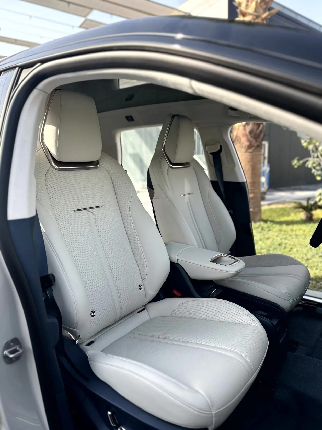 صور زيكر X 2025 الكهربائية: تصميم أوروبي ولمسة صينية فاخرة صور زيكر X 2025 الكهربائية: تصميم أوروبي ولمسة صينية فاخرة 16