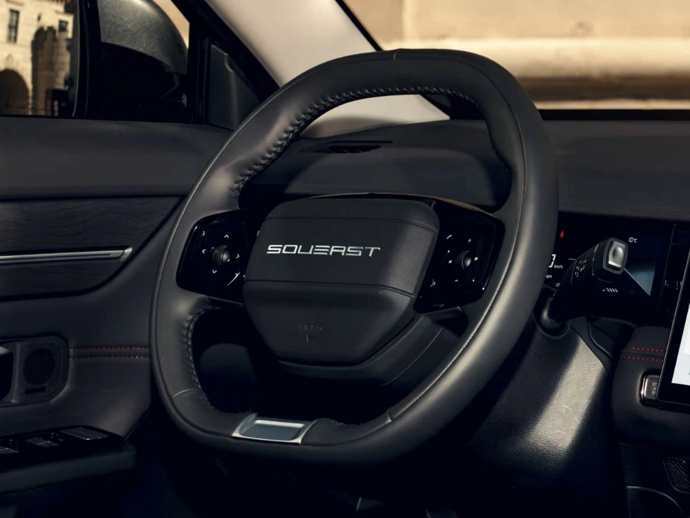 ساوايست S06 2025 20