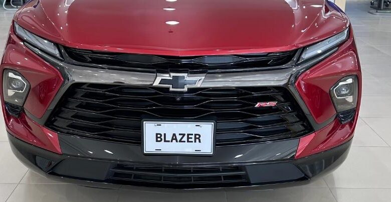 مقارنة شفروليه بليزر 2025 من الخارج وبويك انفيجن 2025