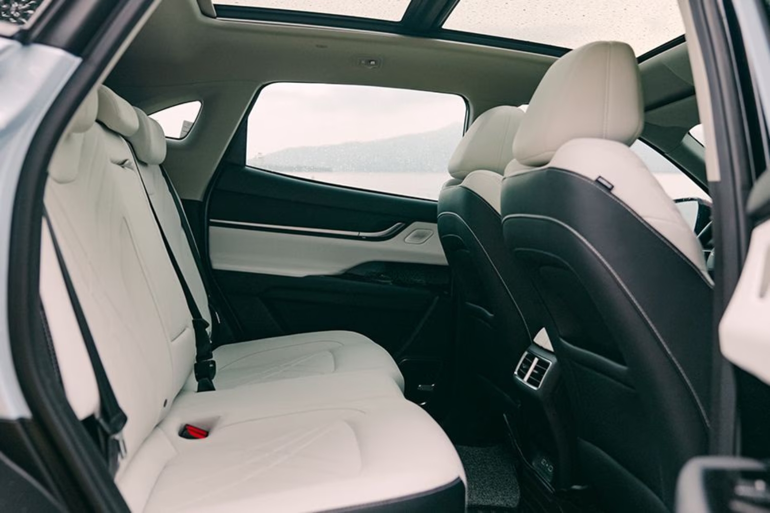 شيري-eq7-المربع-نت-42