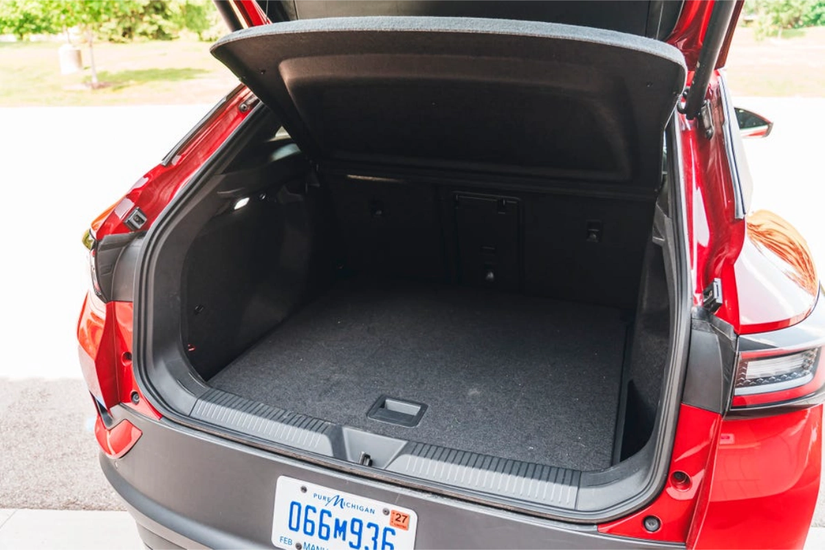 فولكس-واجن-id-4-2025-المربع-نت-10