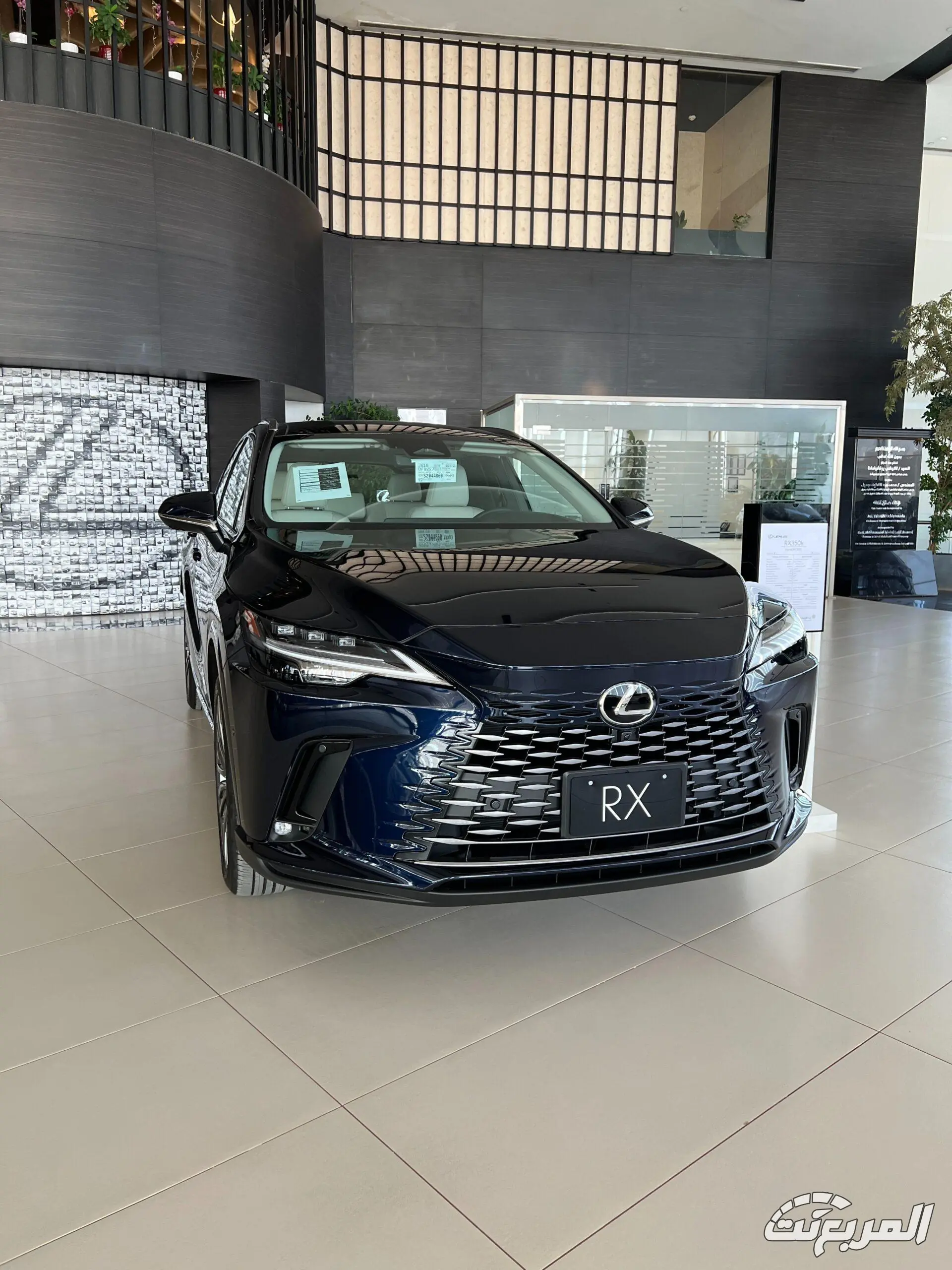 لكزس RX 2025 33