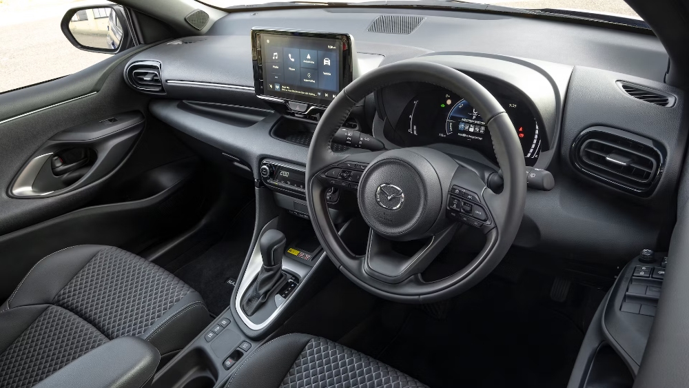 مازدا-2-هايبرد-المربع-نت-1