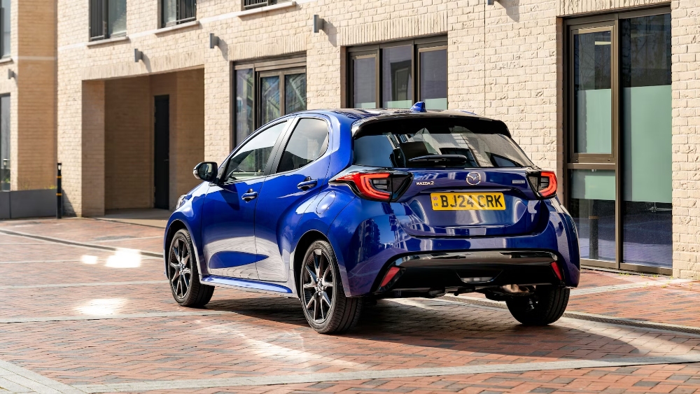 مازدا-2-هايبرد-المربع-نت-2-2