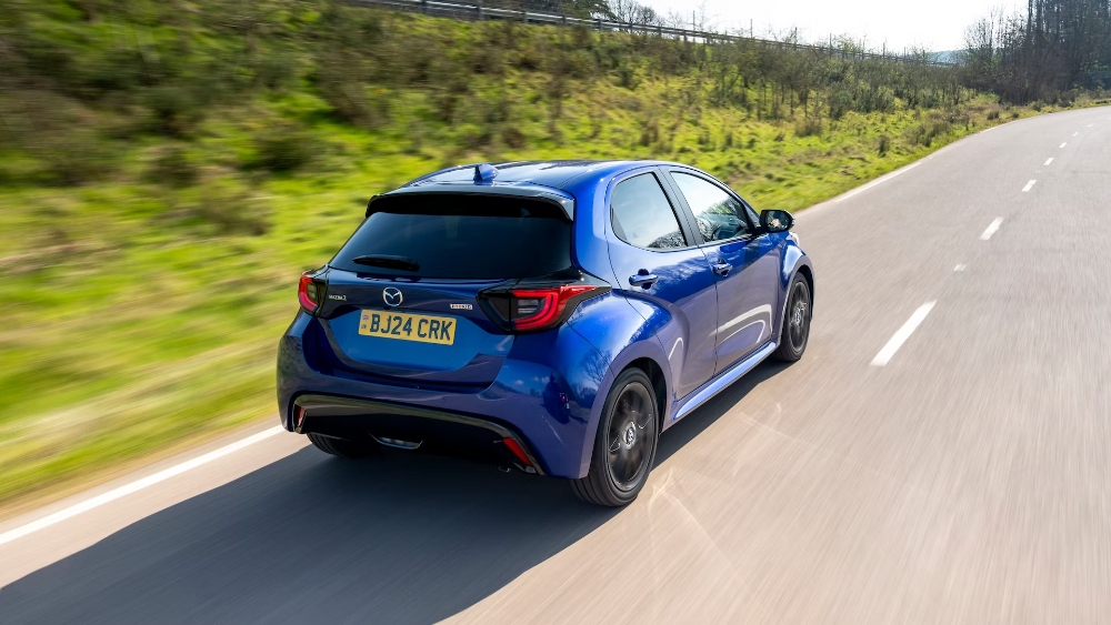 مازدا-2-هايبرد-المربع-نت-25