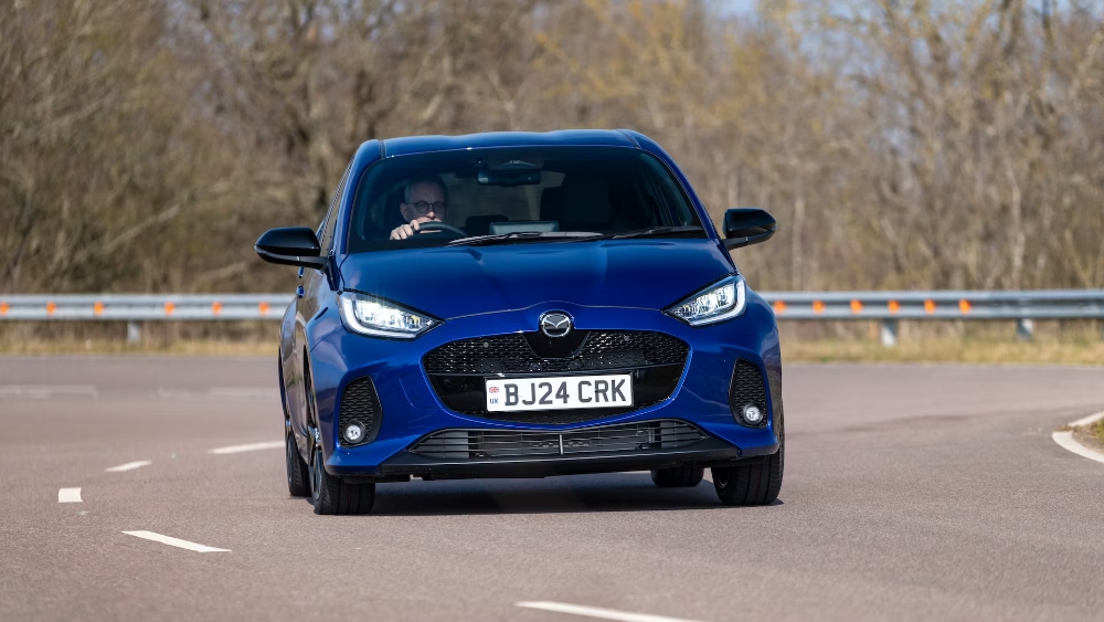 مازدا-2-هايبرد-المربع-نت-29