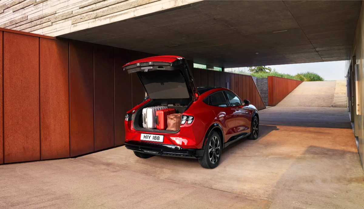 موستانج-ماك-e-المربع-نت-26