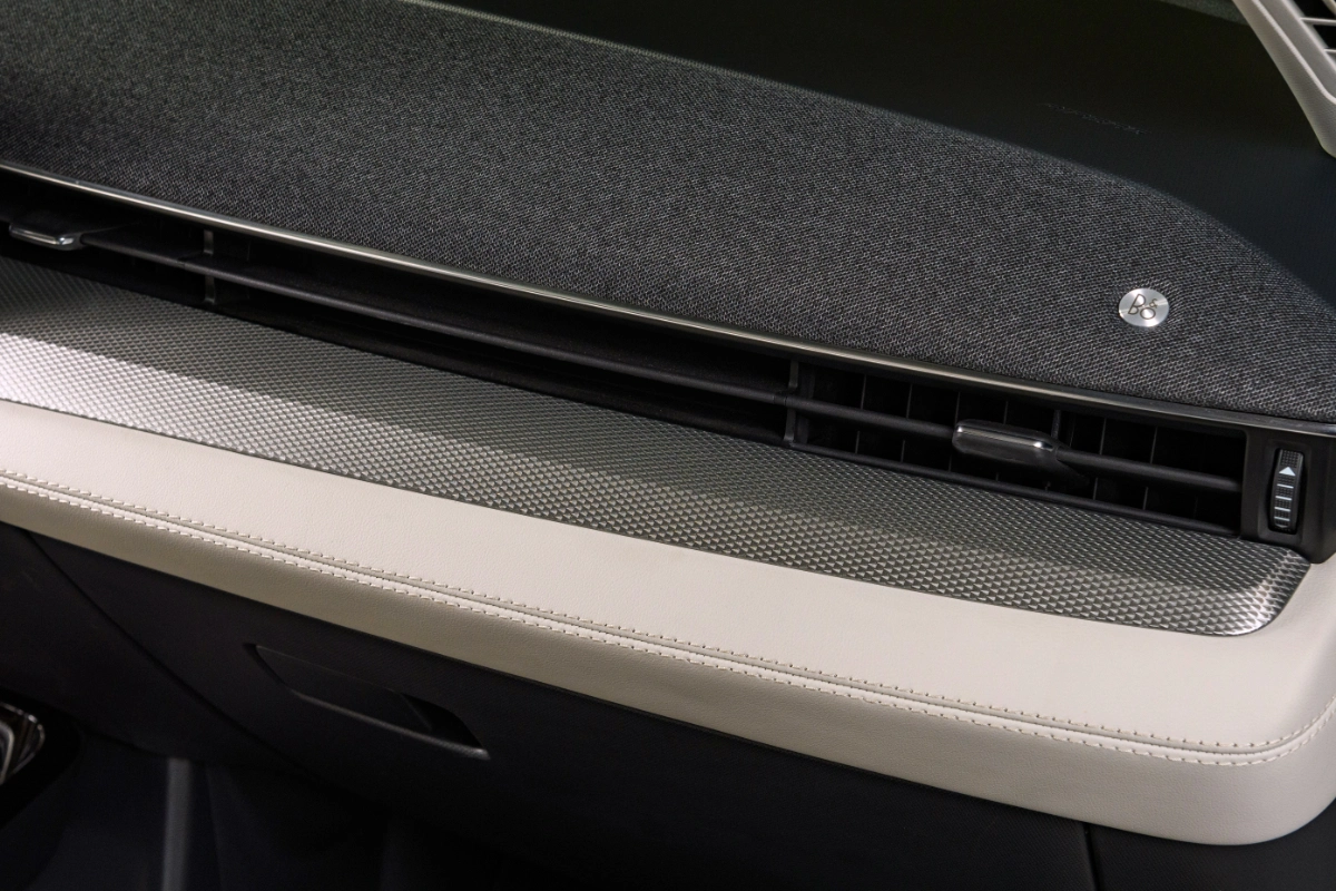 موستانج-ماك-e-المربع-نت-28