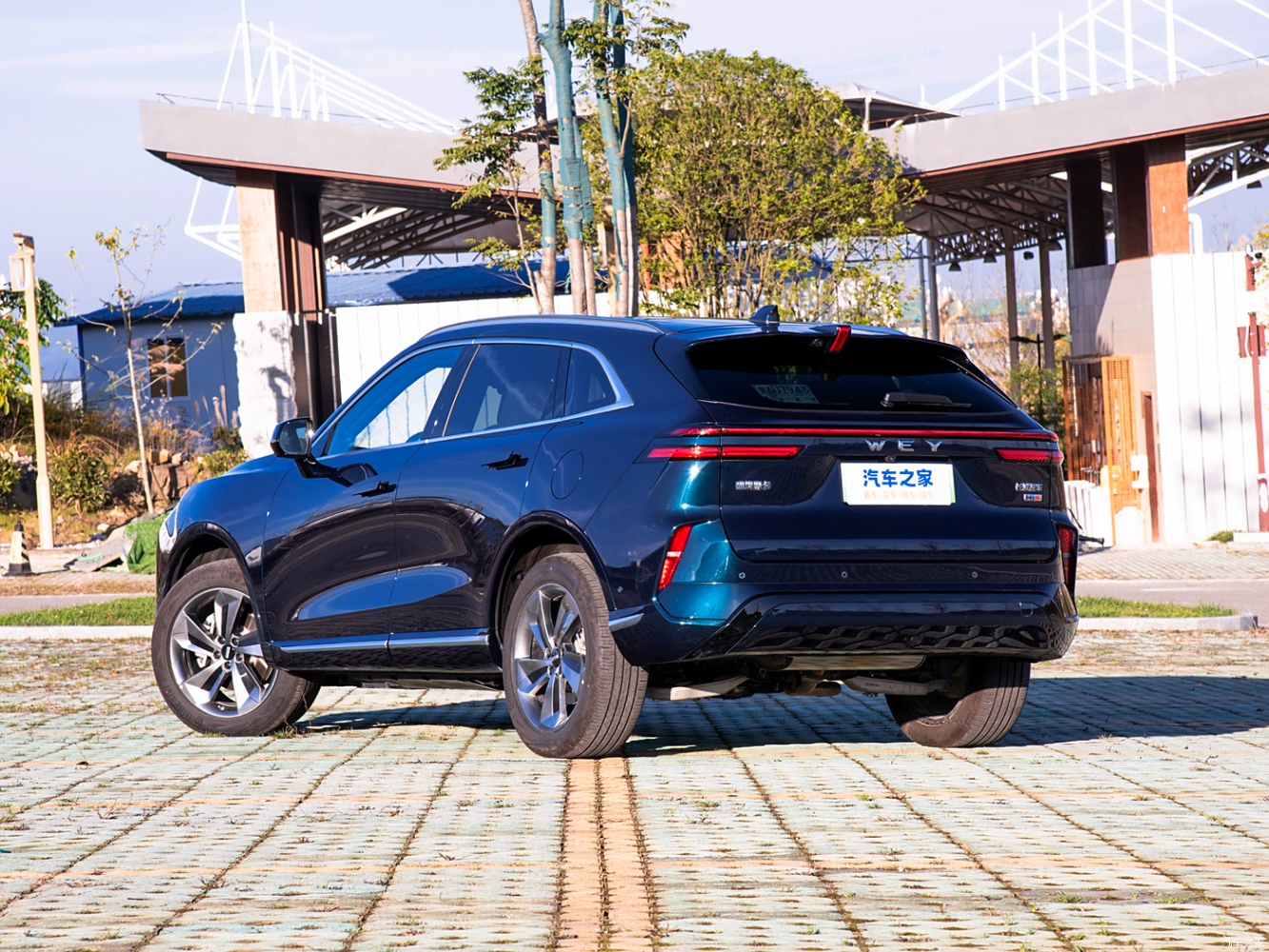 واي WEY 03 2025 الجديدة.. SUV هجينة بمدى كهربائي 130 كم وقوة 383 حصان واي WEY 03 2025 6