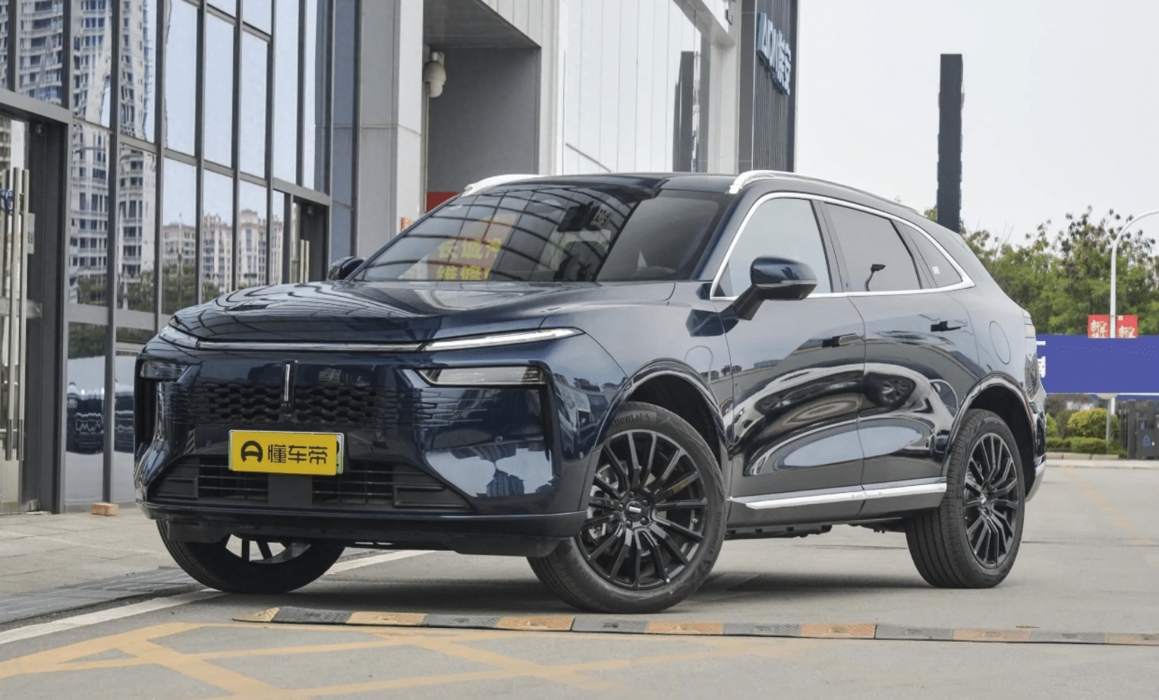 واي WEY 03 2025 الجديدة.. SUV هجينة بمدى كهربائي 130 كم وقوة 383 حصان واي WEY 03 2025 9