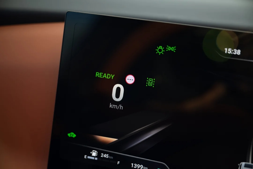 سعر واي WEY 07 2025.. ومواصفات مذهلة تُدهش عشاق السيارات الهجينة سعر واي WEY 07 2025 24