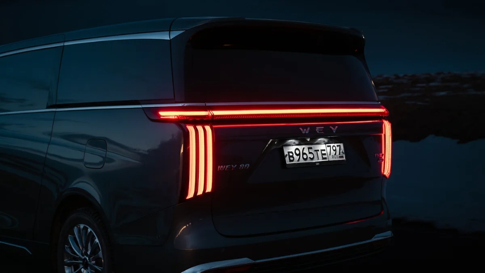 واي WEY 80 2025.. ميني فان هجينة بقوة 487 حصان ومدى كهربائي 183 كم واي WEY 80 2025 26