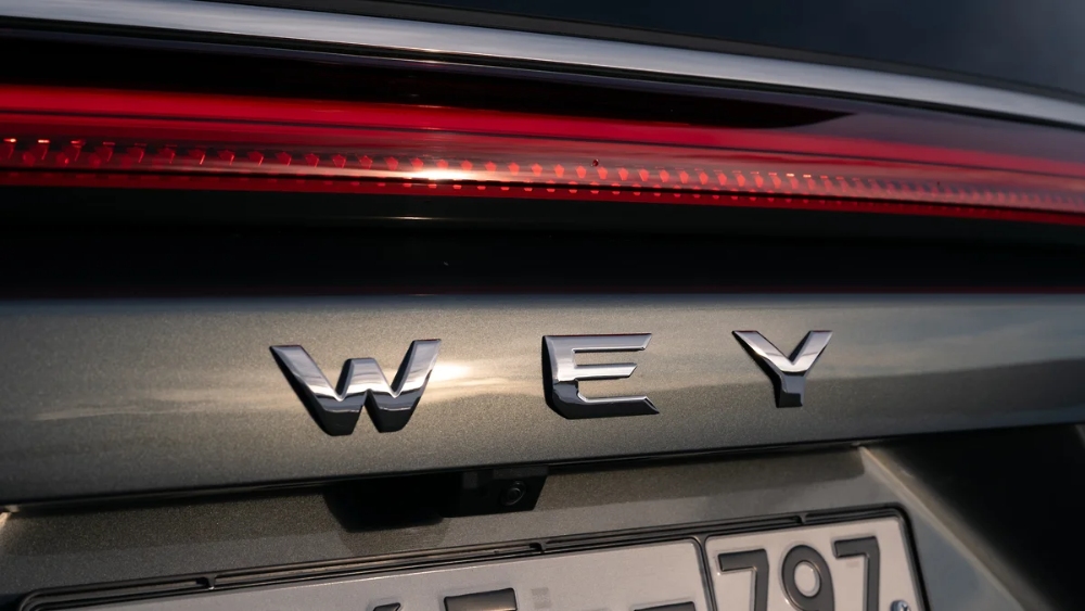 واي WEY 80 2025.. ميني فان هجينة بقوة 487 حصان ومدى كهربائي 183 كم واي WEY 80 2025 27