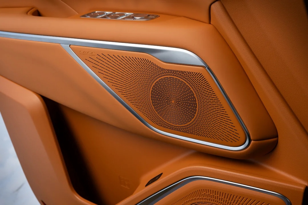 واي WEY 80 2025.. ميني فان هجينة بقوة 487 حصان ومدى كهربائي 183 كم واي WEY 80 2025 39