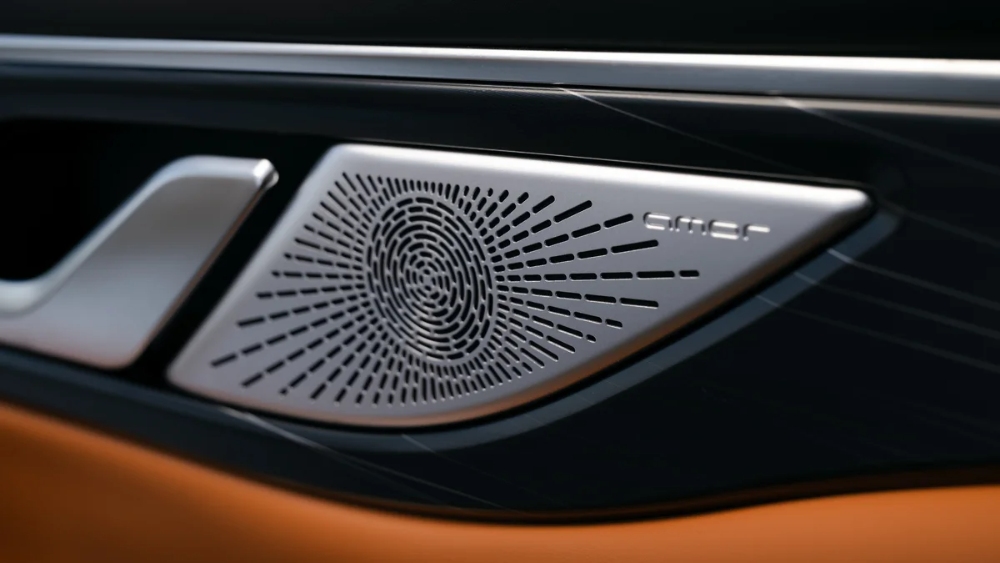 واي WEY 80 2025.. ميني فان هجينة بقوة 487 حصان ومدى كهربائي 183 كم واي WEY 80 2025 40