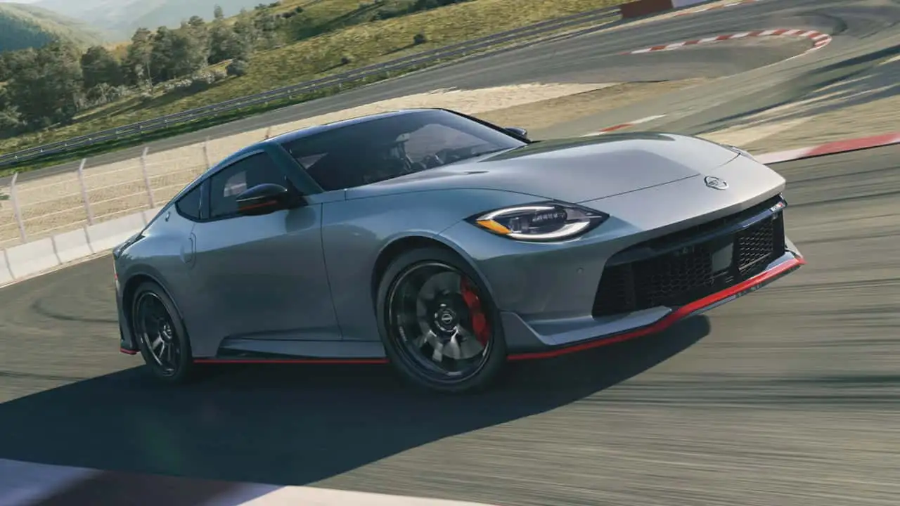 "تقارير المربع" لماذا انهارت مبيعات السيارات الرياضية في 2025؟ 8