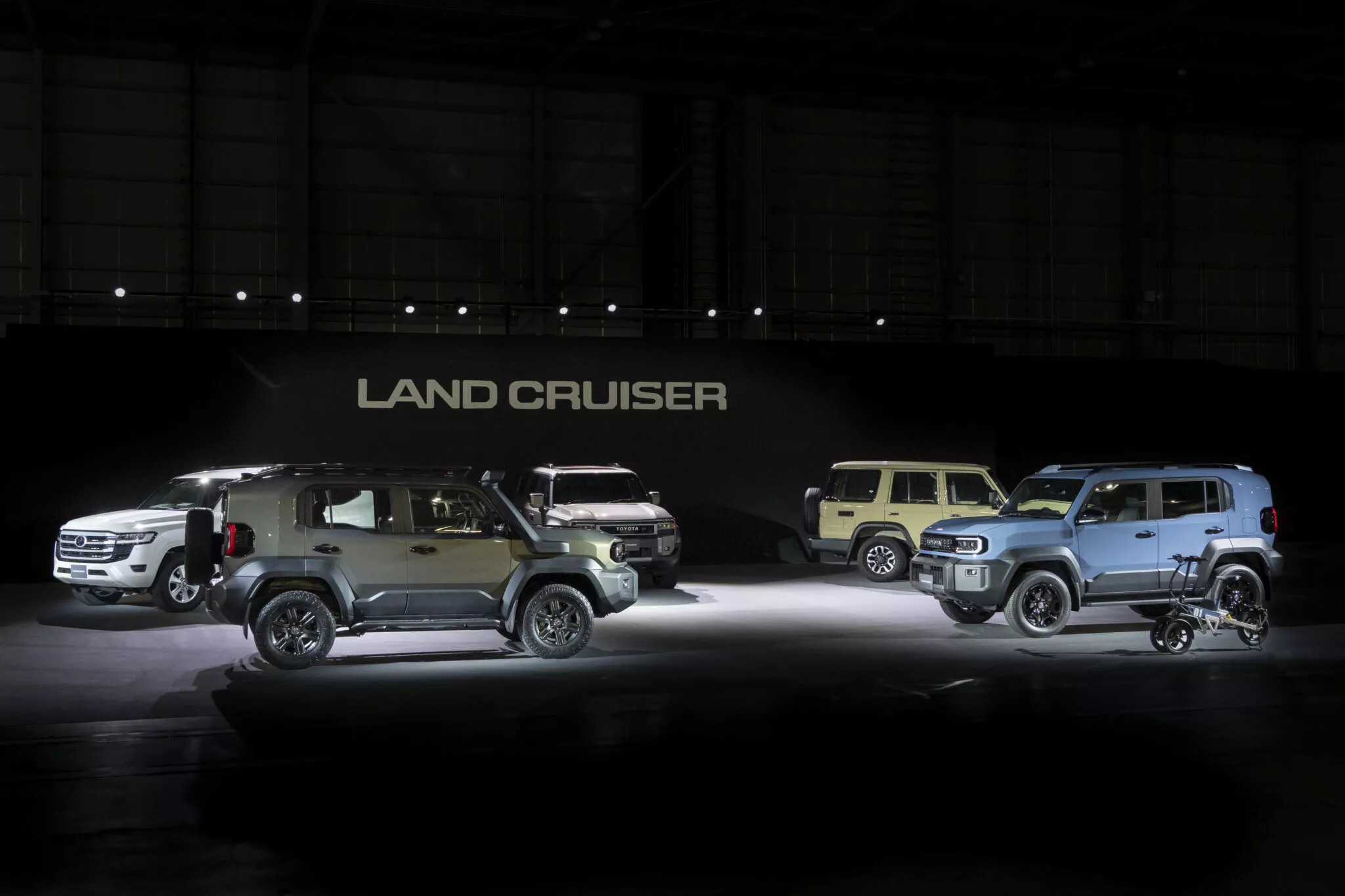 تويوتا تكشف الستار عن لاندكروزر FJ الجديدة "برادو المصغّرة" وهذه أهم المواصفات 24