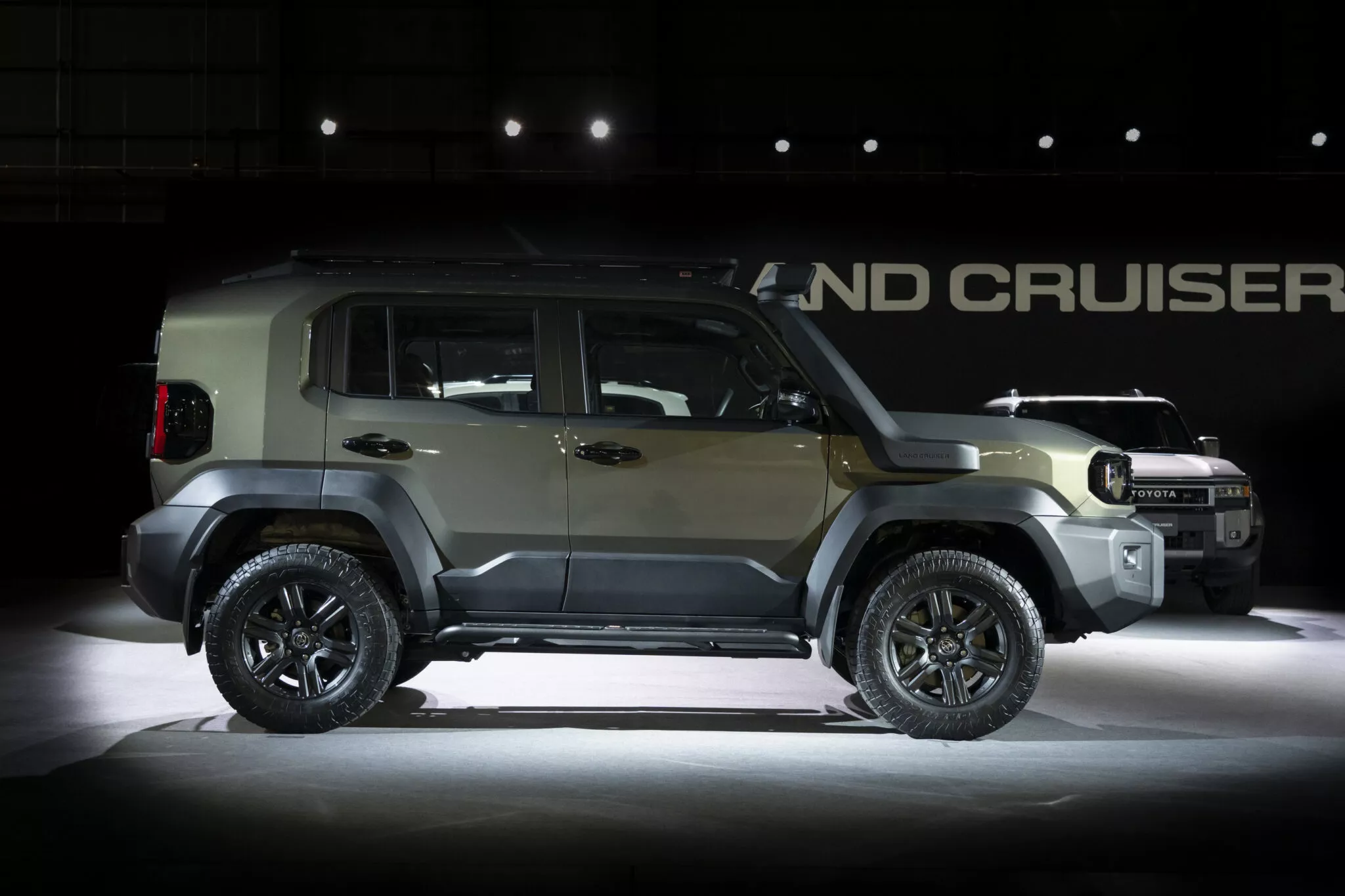 تويوتا تكشف الستار عن لاندكروزر FJ الجديدة "برادو المصغّرة" وهذه أهم المواصفات 28