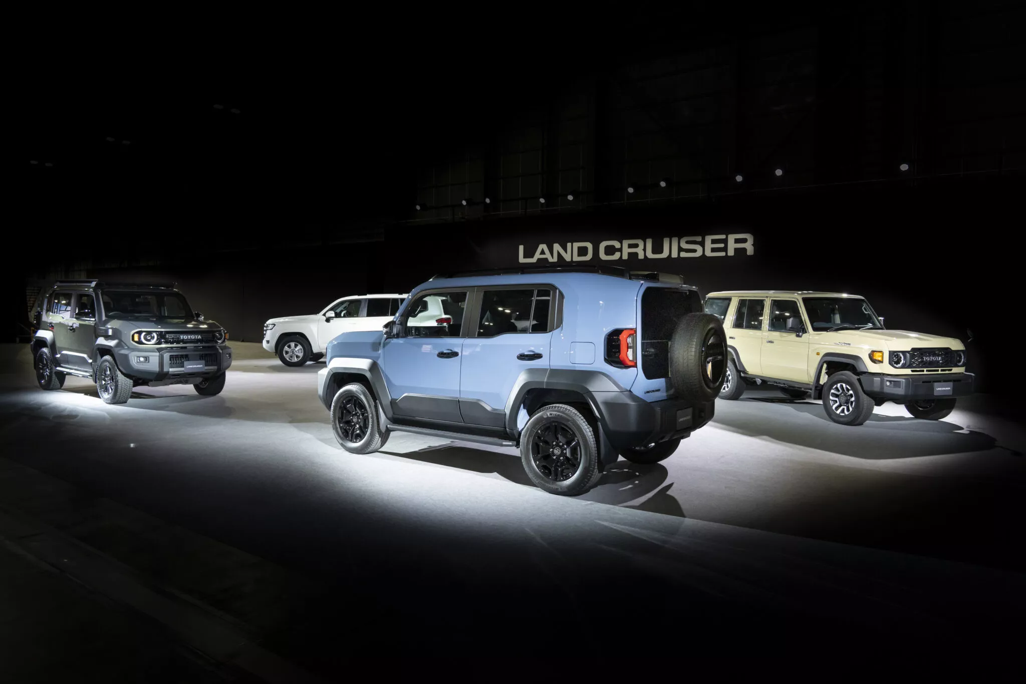 تويوتا تكشف الستار عن لاندكروزر FJ الجديدة "برادو المصغّرة" وهذه أهم المواصفات 29