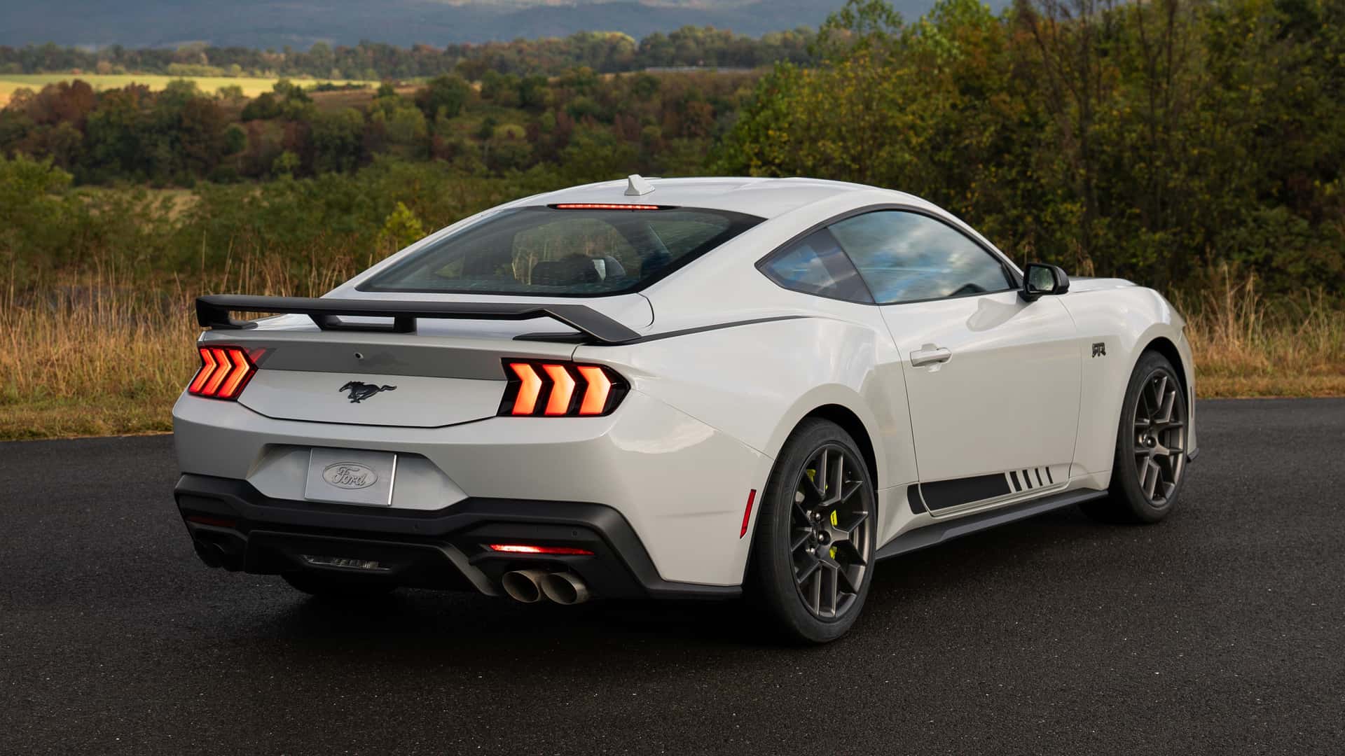 فورد موستانج 2026 تحصل على إصدار RTR لعشاق الدريفت فورد موستانج 2026 تحصل على إصدار RTR لعشاق الدريفت 18