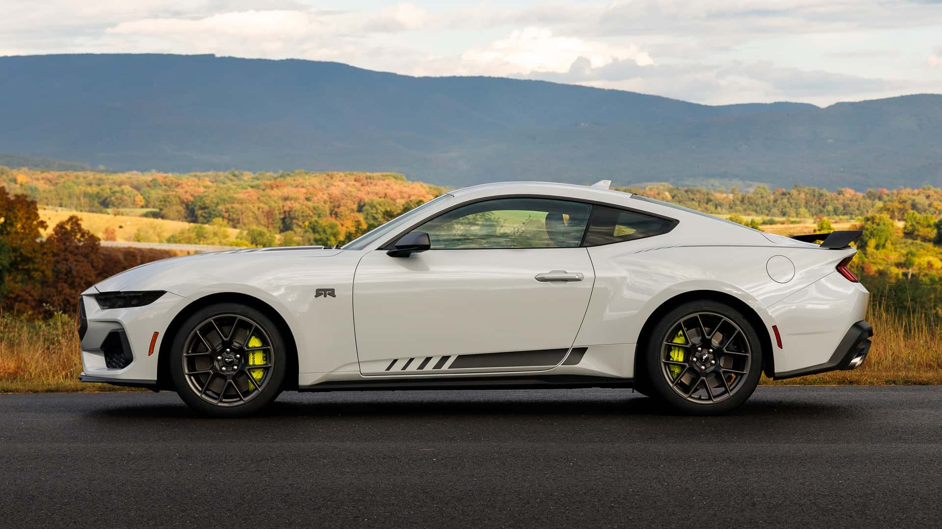 فورد موستانج 2026 تحصل على إصدار RTR لعشاق الدريفت فورد موستانج 2026 تحصل على إصدار RTR لعشاق الدريفت 7