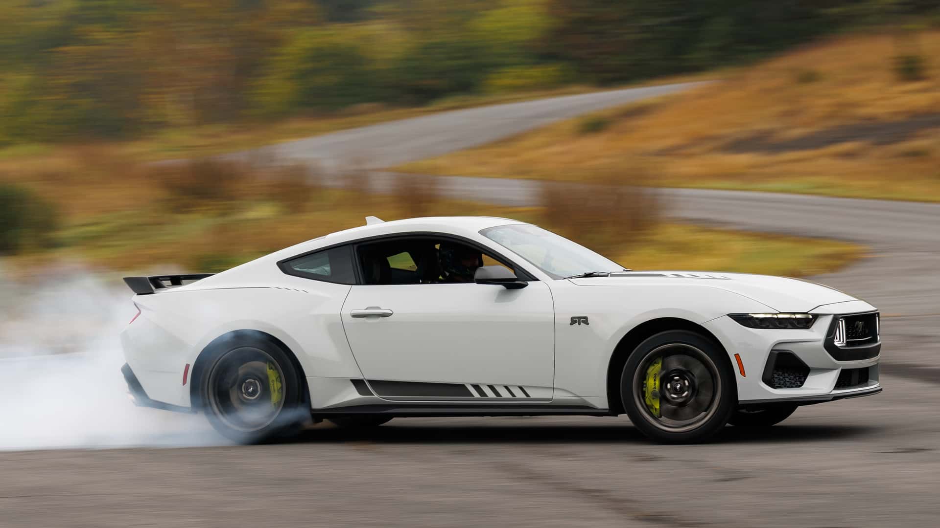 فورد موستانج 2026 تحصل على إصدار RTR لعشاق الدريفت فورد موستانج 2026 تحصل على إصدار RTR لعشاق الدريفت 9