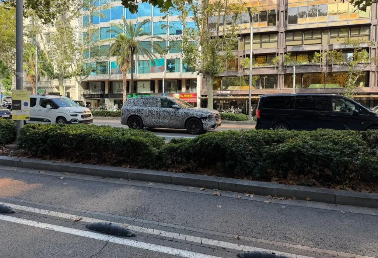 اودي Q7 موديل 2027 الجديد كلياً يستعد للانطلاق بتصميم أشرس ومقصورة رقمية متطورة اودي Q7 موديل 2027 الجديد كلياً يستعد للانطلاق بتصميم أشرس ومقصورة رقمية متطورة 1