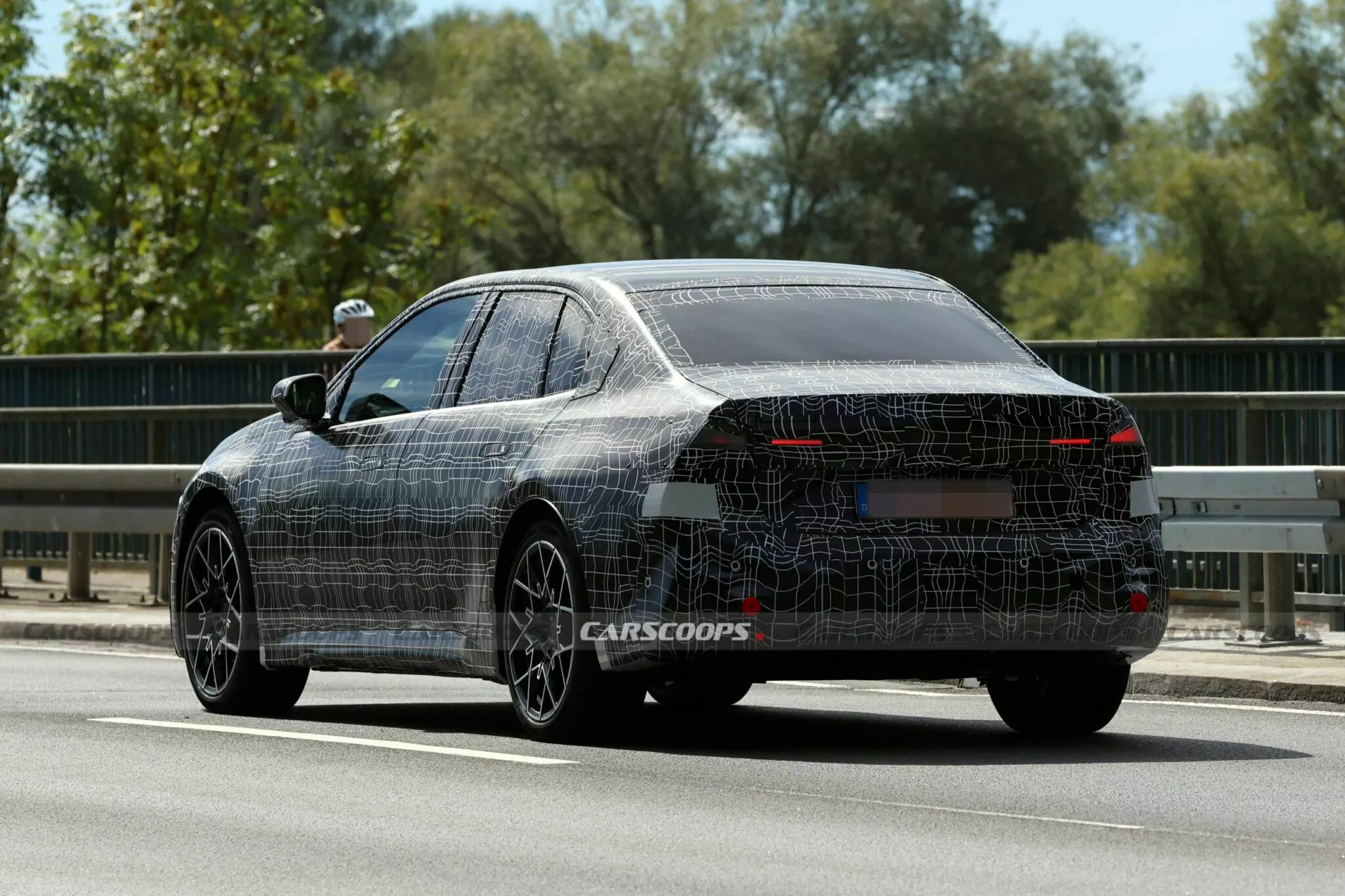 كل ما نعرفه عن بي ام دبليو الفئة الثالثة 2026 الجيل الجديد كلياً 6