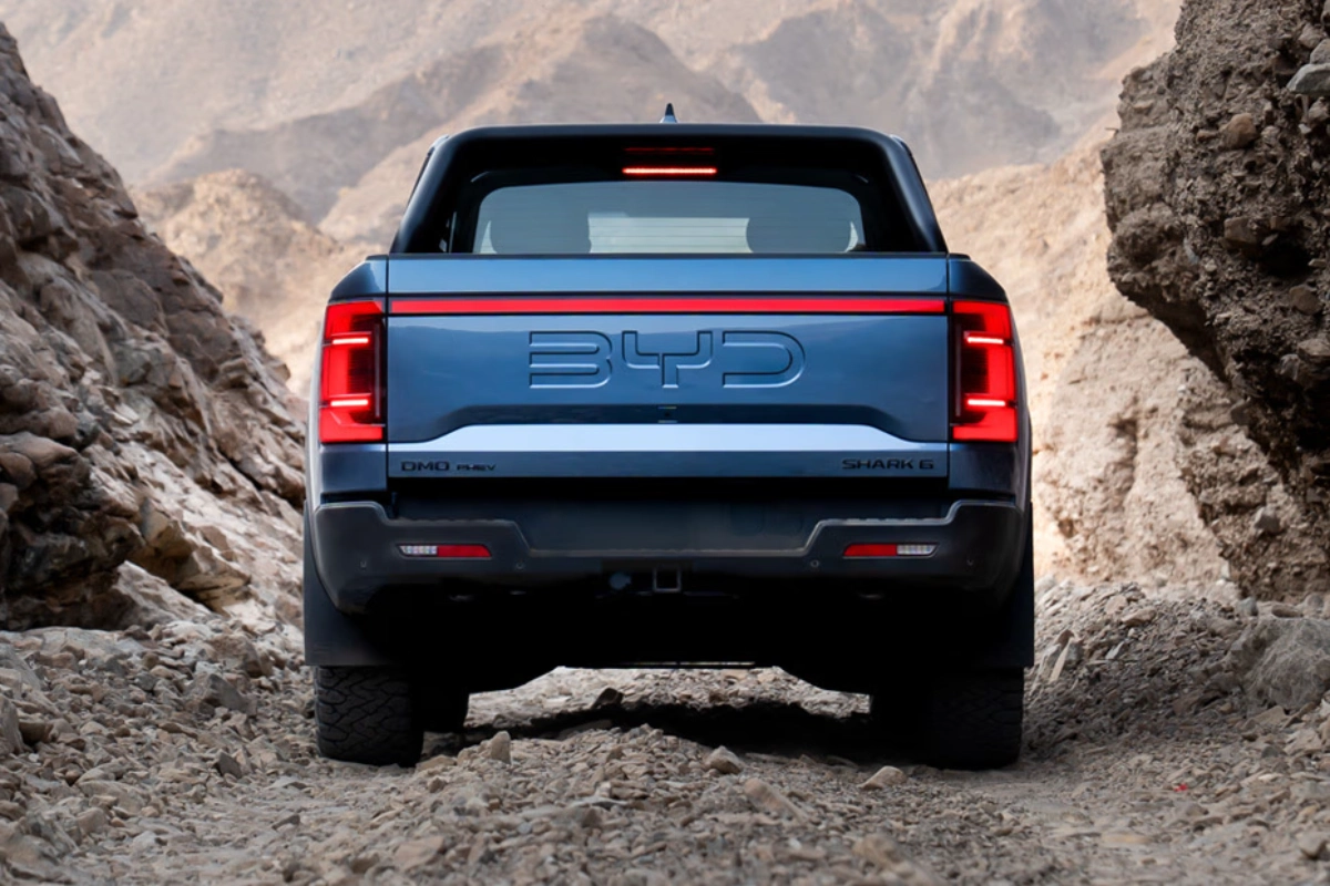 BYD شارك 6 2026 الجديدة تصل السوق السعودي.. المواصفات والصور BYD شارك 6 2026 15