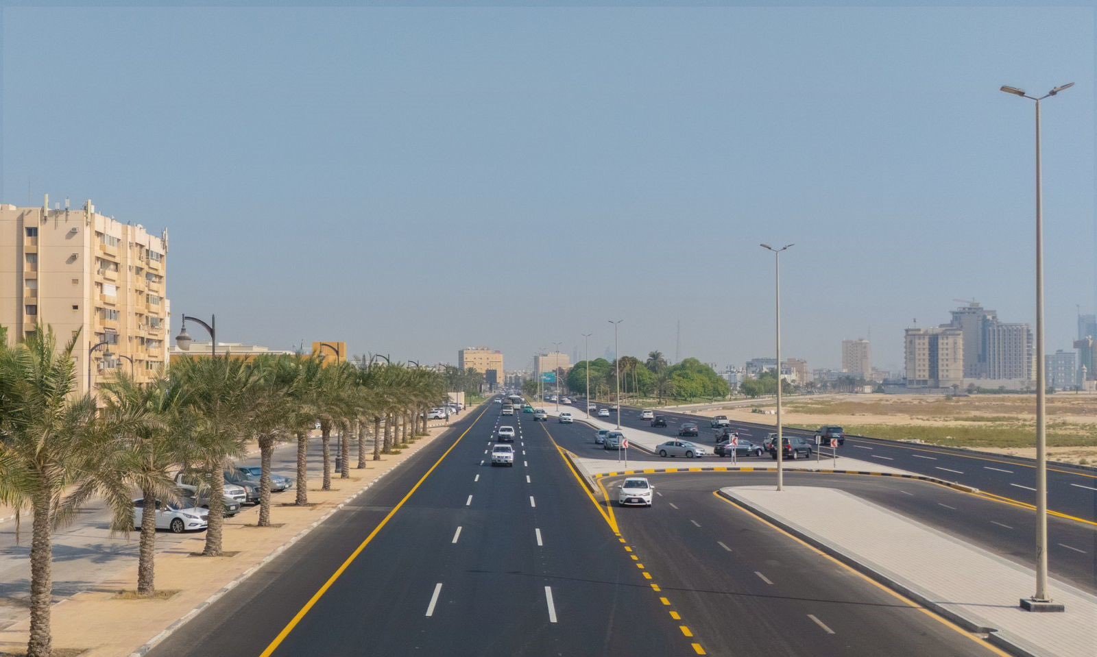 إلغاء 40 إشارة مرورية بالدمام والخبر.. لتدفق أسرع وحركة أكثر انسيابية إلغاء 40 إشارة مرورية بالدمام والخبر.. لتدفق أسرع وحركة أكثر انسيابية 3