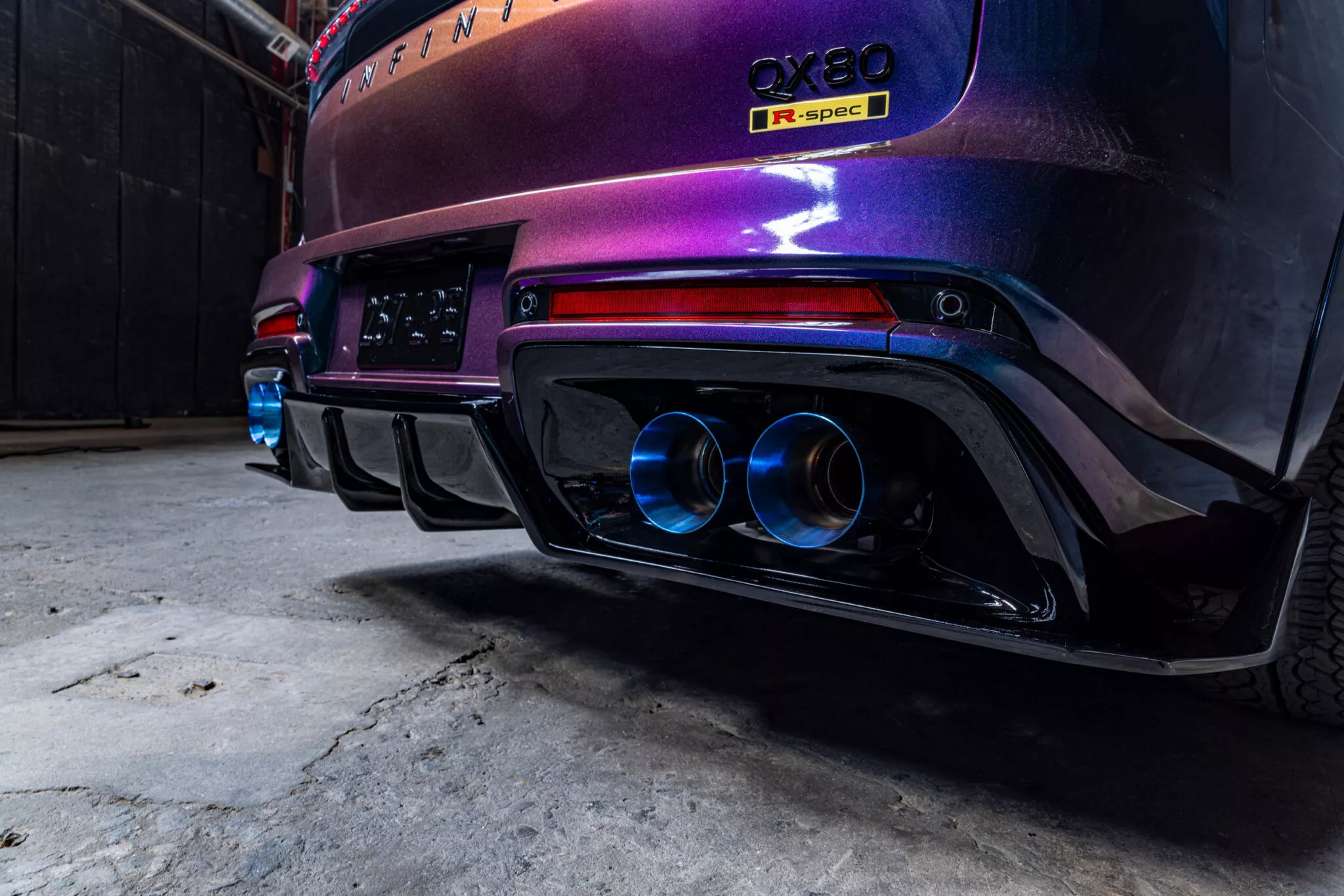 انفينيتي QX80 تحصل على نسخة اختبارية بديعة بمحرك جي تي آر بقوة 1000 حصان 8