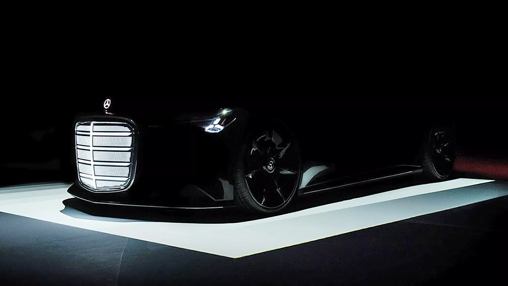 مرسيدس تشوق لكوبيه جديدة كلياً بشبك أمامي عملاق 3