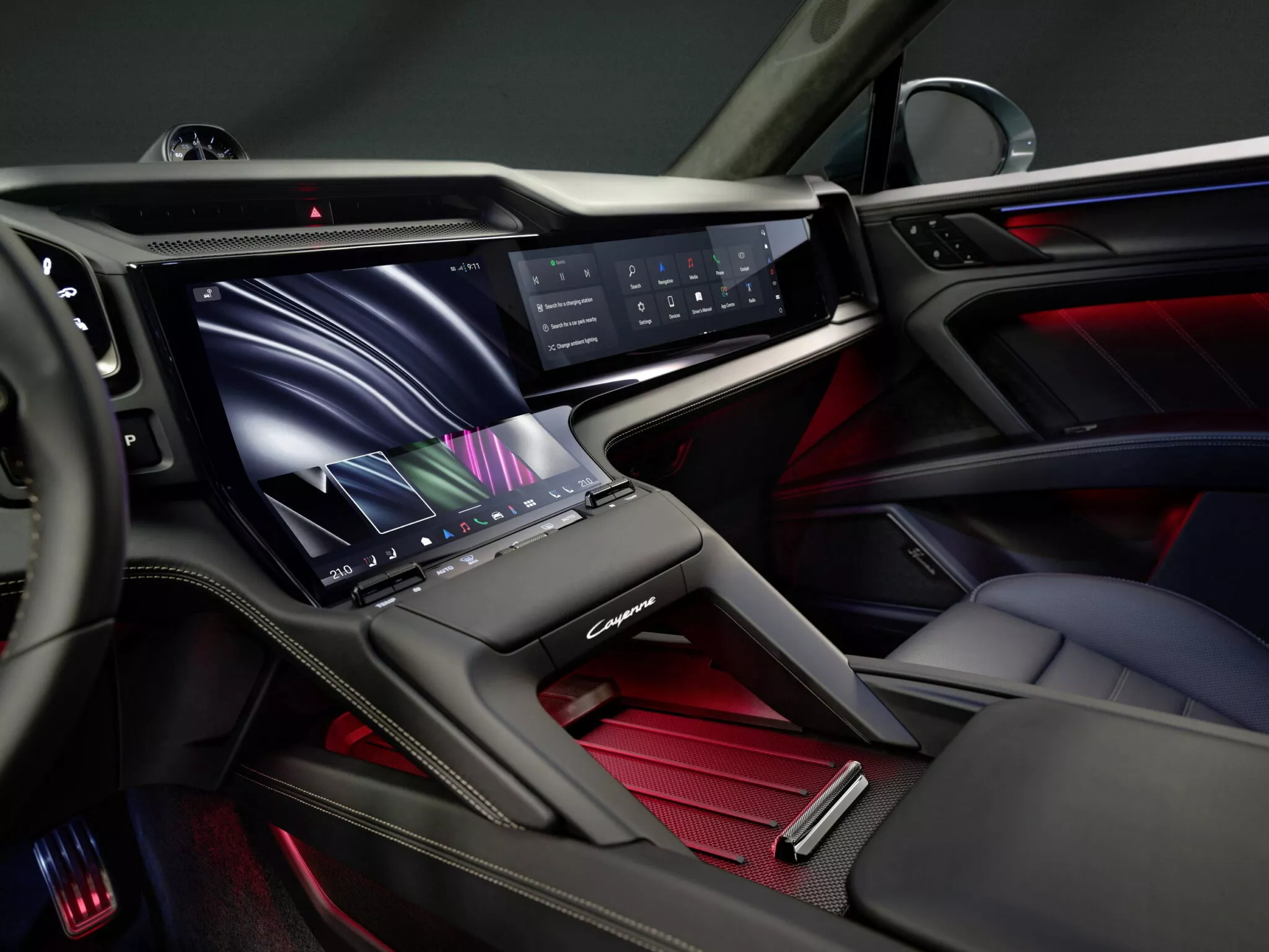 بورش تكشف مقصورة كايين الكهربائية بأربع شاشات ضخمة 1