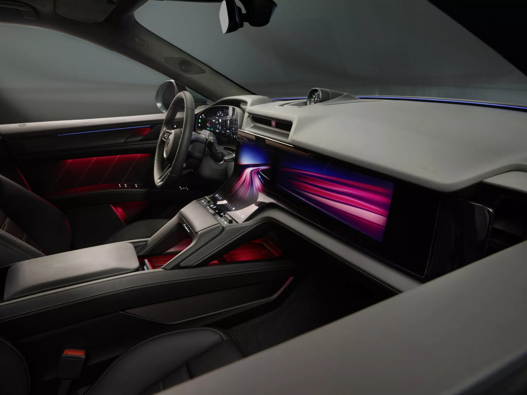 بورش تكشف مقصورة كايين الكهربائية بأربع شاشات ضخمة 9