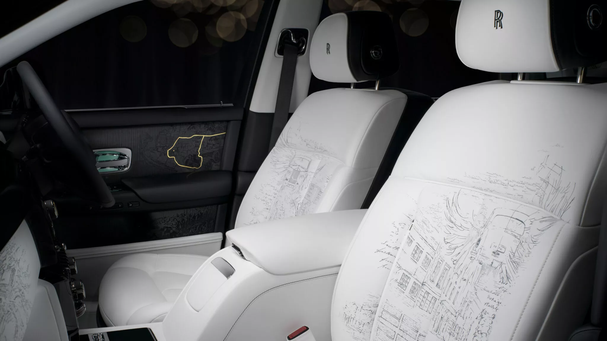 رولزرويس تحتفل بمئوية فانتوم بطرح إصدار حصري جداً بداخلية مدهشة 15