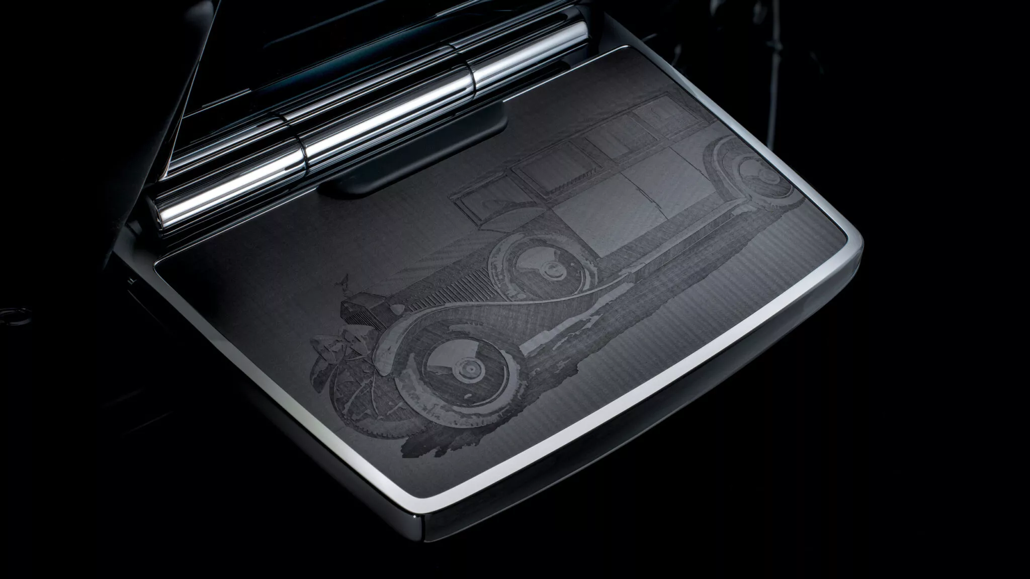 رولزرويس تحتفل بمئوية فانتوم بطرح إصدار حصري جداً بداخلية مدهشة 18